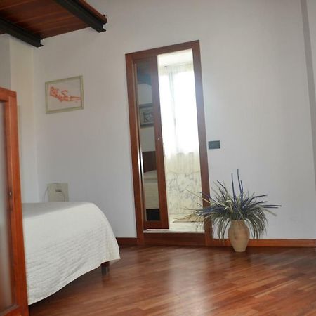 Residenza San Francesco 卡拉拉 外观 照片