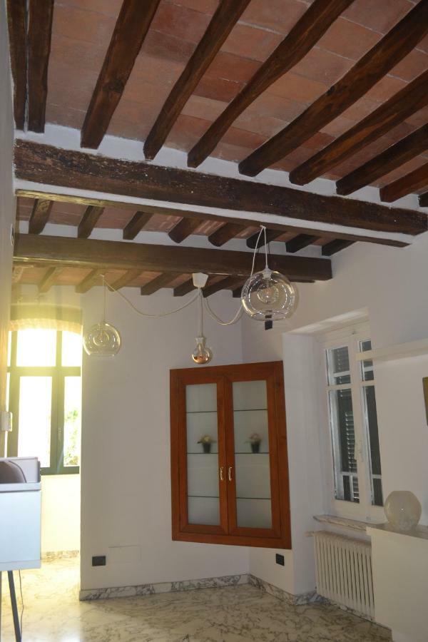 Residenza San Francesco 卡拉拉 外观 照片
