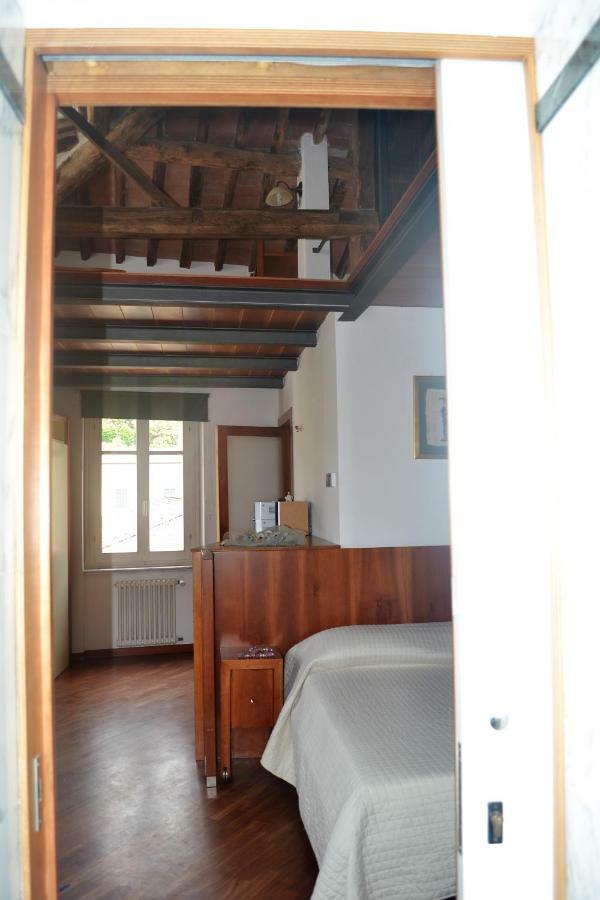 Residenza San Francesco 卡拉拉 外观 照片