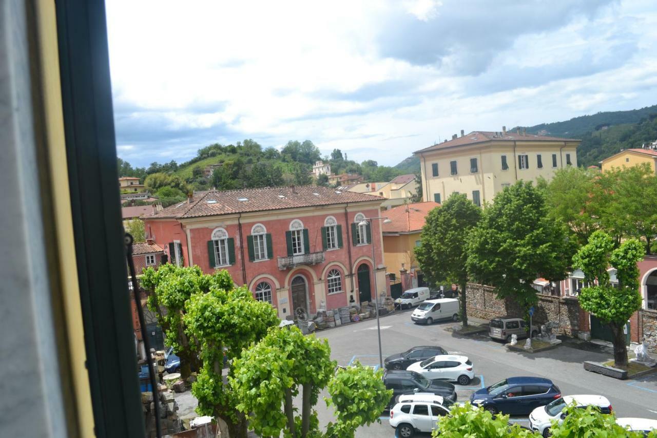 Residenza San Francesco 卡拉拉 外观 照片
