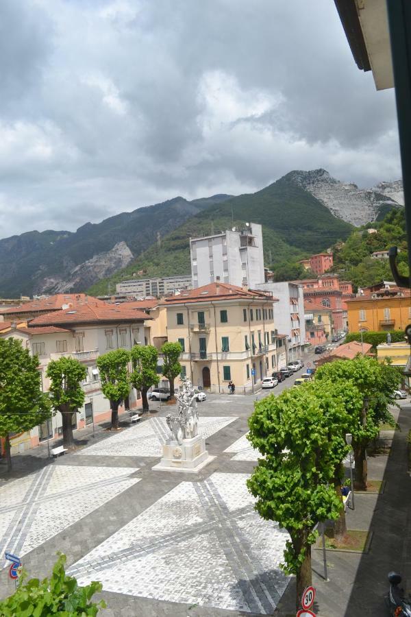 Residenza San Francesco 卡拉拉 外观 照片